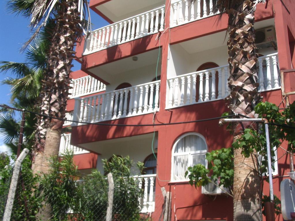 Hotel Schoenberg Kızılot Bagian luar foto