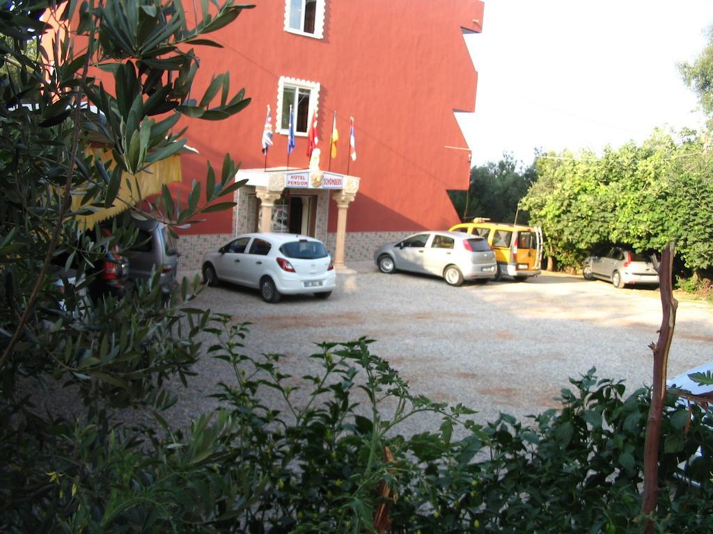 Hotel Schoenberg Kızılot Bagian luar foto