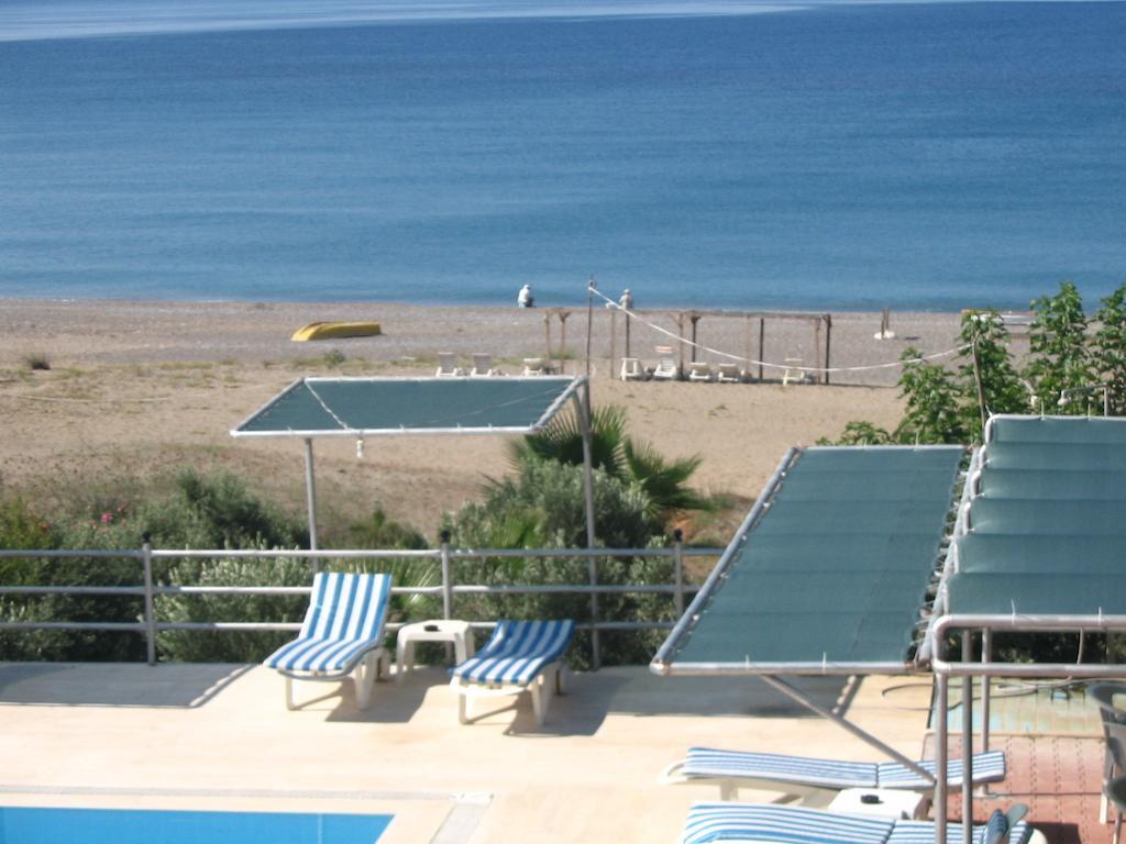 Hotel Schoenberg Kızılot Bagian luar foto