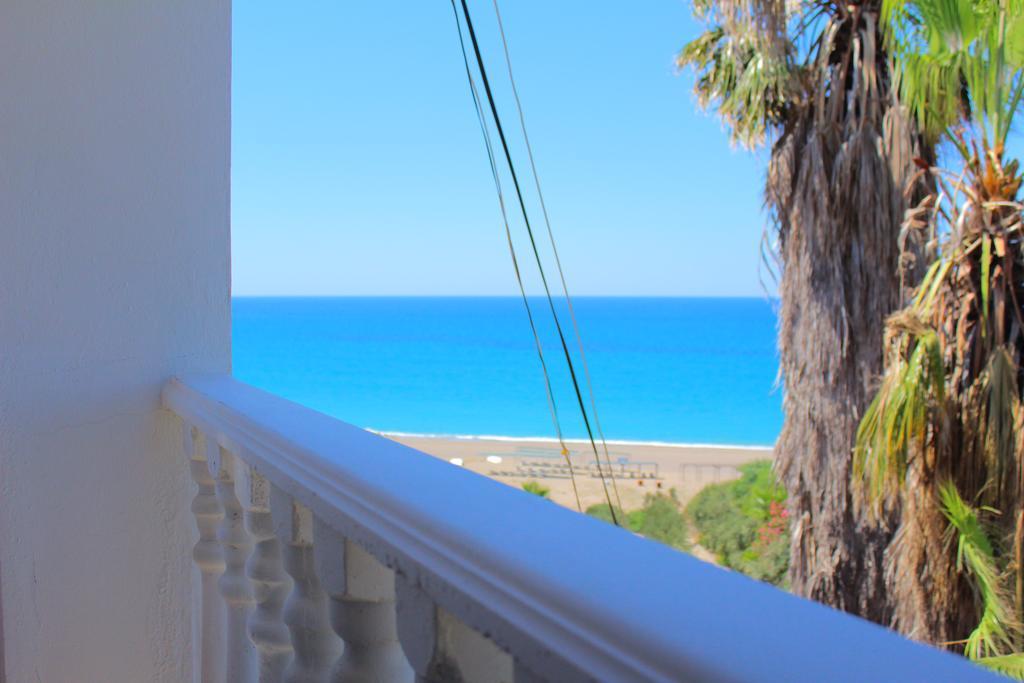 Hotel Schoenberg Kızılot Bagian luar foto