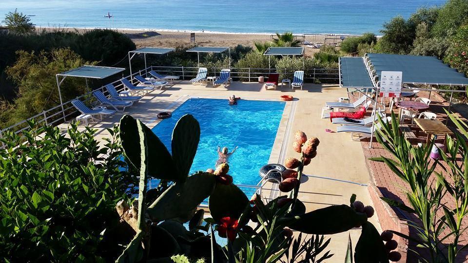 Hotel Schoenberg Kızılot Bagian luar foto